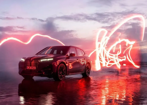 特斯拉回應保費暴漲；造車新勢力年度銷量榜出爐；