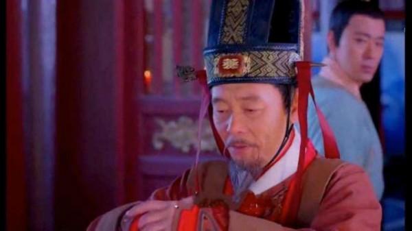 宰相偷偷放走一個死囚,死囚發跡後覺得無以報答,就想密謀殺了他 宰相偷偷放走一個死囚,死囚發跡後覺得無以報答,就想密謀殺了他