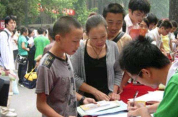 茅臺曾內定的天才：13歲考上985，本該4年大學，他卻足足讀了6年