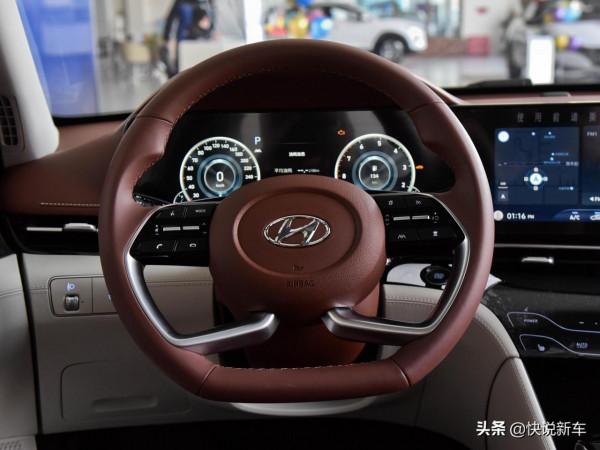 更大空間的合資家轎，自動擋耐用自吸高配低價，帶你看現代名圖