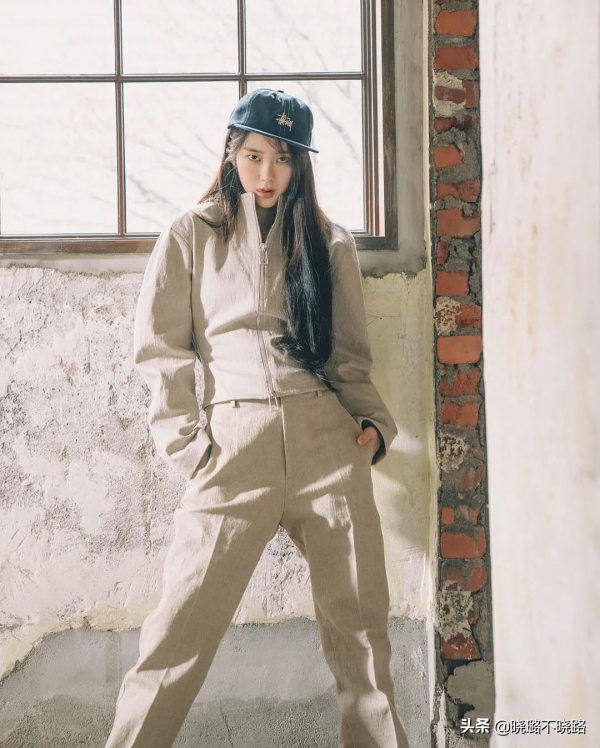 今年的外套流行“短一截兒”，時髦顯腿長，小個子穿上太美了