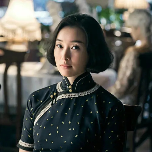 49歲的吳越17年未戀愛，原諒陳建斌蔣勤勤後，她選擇嫁給自己