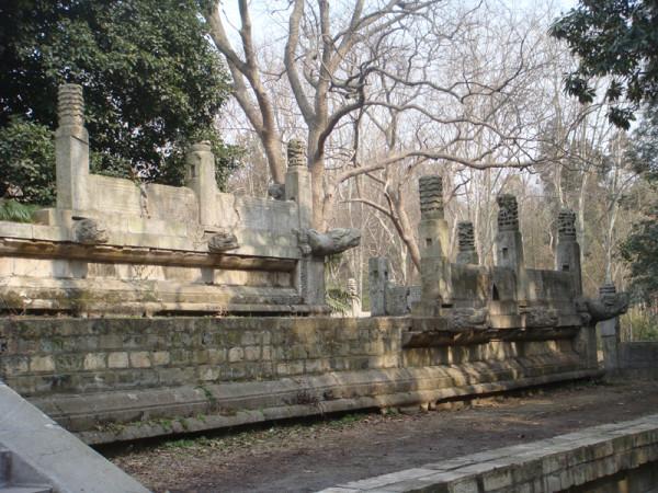 成則為陵,敗則野墳——陳友諒墓、張士誠墓、明孝陵散記 成則為陵,敗則野墳——陳友諒墓、張士誠墓、明孝陵散記