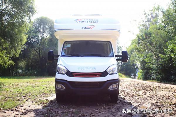 ​老少皆宜的高顏值酒店型瑞弗房車!5座5臥佈局,還帶雙發電機 ​老少皆宜的高顏值酒店型瑞弗房車!5座5臥佈局,還帶雙發電機
