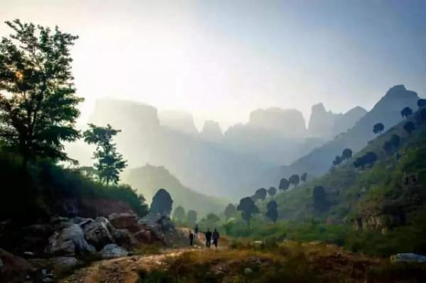 巍巍太行：蠶姑坨