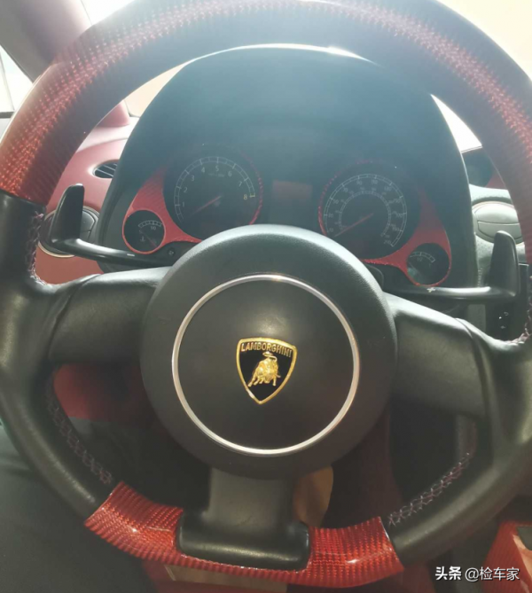 路邊攤出品，開價50萬的蘭博基尼超跑，檢測師都不好意思開出門