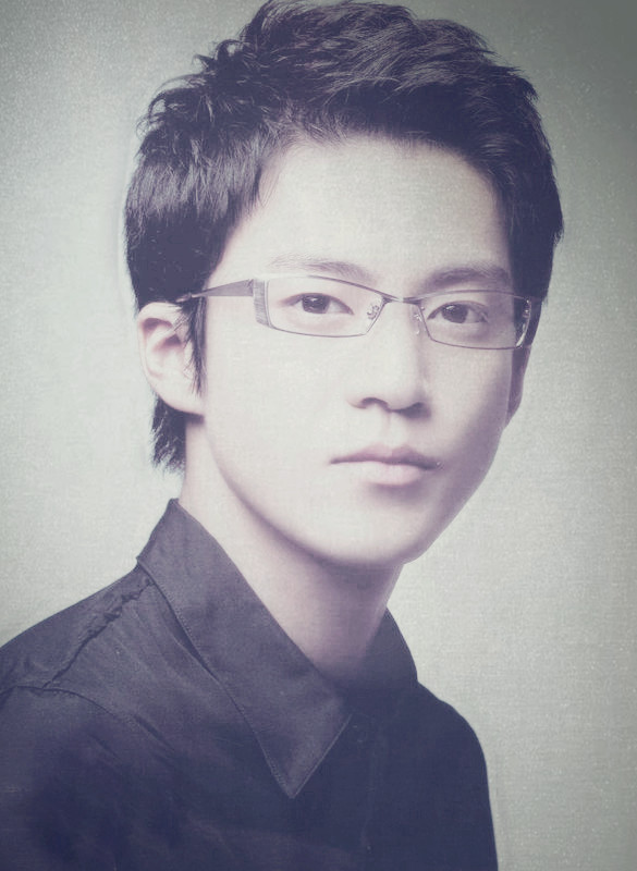 說他過氣的省省吧，前後十幾年，學他的人還是“多如牛毛”