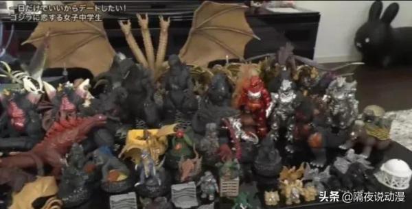 他是“右手女友”的創造者!單身一人,卻活出情侶熱戀時的幸福感 他是“右手女友”的創造者!單身一人,卻活出情侶熱戀時的幸福感