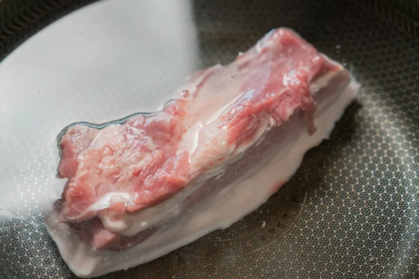 過節餐桌必備的這道硬菜，研究了超省心的新做法，學會特有排面