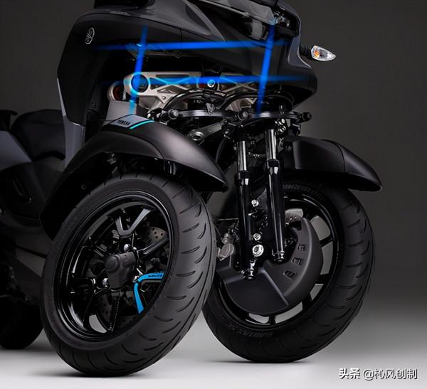 試駕雅馬哈YAMAHA Tricity300!超前部署安全性的三足巨獸 試駕雅馬哈YAMAHA Tricity300!超前部署安全性的三足巨獸