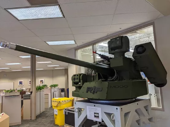 史崔克中口徑武器系統