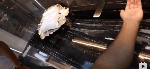 迪拜小哥甩賣7.7億豪宅 買就送勞斯萊斯和法拉利 迪拜小哥甩賣7.7億豪宅 買就送勞斯萊斯和法拉利