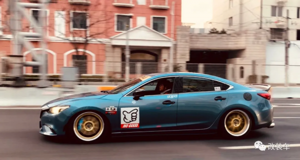 兩次被抓的馬自達阿特茲，審車後繼續做絞牙戰士