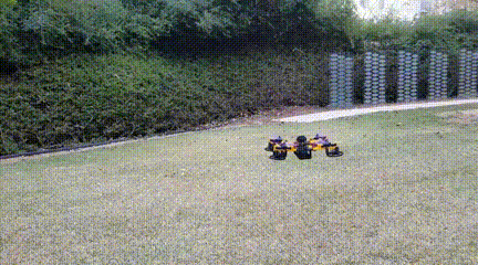 能爬牆的機器人，最快速度3.2m/s，能拖動比自身重30倍重物