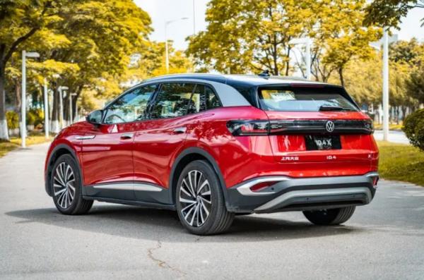 大眾ID.4 X：入門不到20萬，一改套娃風格設計