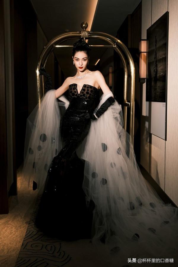 明星紅毯精修vs未修，楊洋生圖一樣帥炸，宋茜生圖瘦超多