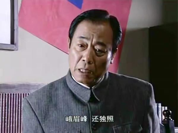 把《懸崖》和《潛伏》放在一起看，兩部諜戰劇的差距，就出來了