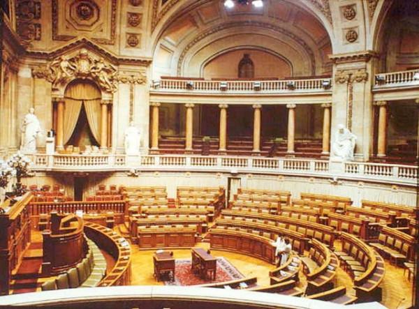 1976年葡萄牙提出歸還澳門，為何我國1999年才收回？其實十分明智