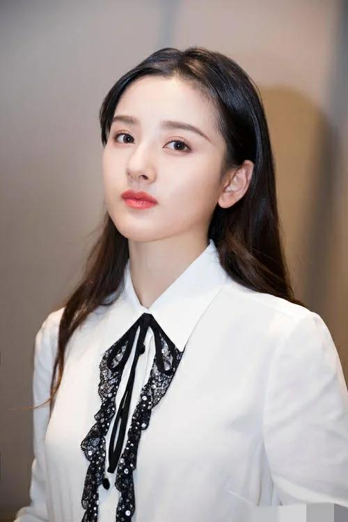 青年演員宋祖兒，恬靜可愛