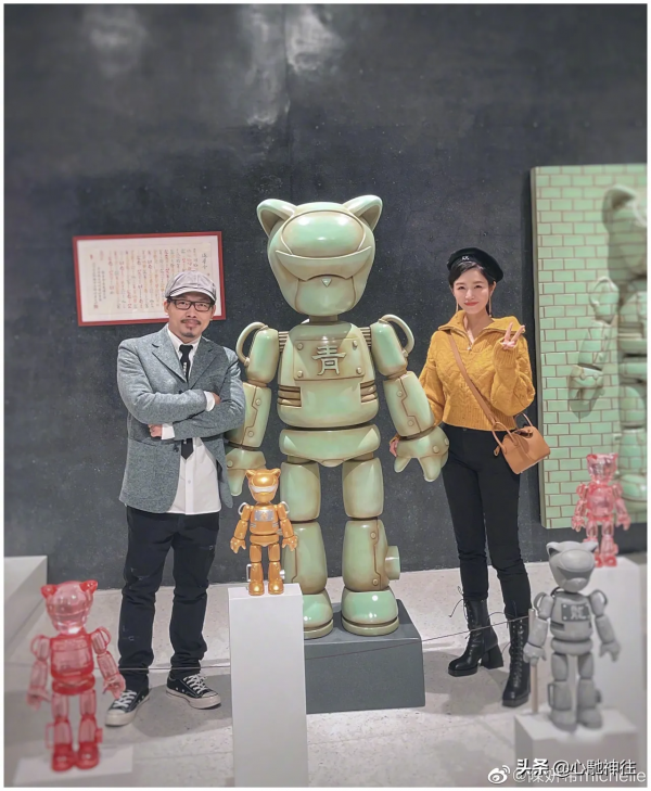 陳妍希的穿搭太有少女感了！黃色翻領毛衣搭配貝雷帽，俏皮又甜美