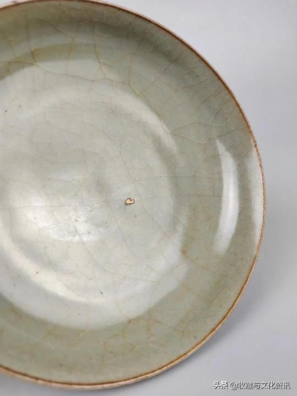 元代龍泉窯仿哥釉洗鑑賞