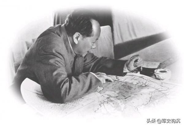 我軍突破長江,蔣介石劃江而治美夢破滅,毛主席:緝拿匪首蔣介石 我軍突破長江,蔣介石劃江而治美夢破滅,毛主席:緝拿匪首蔣介石