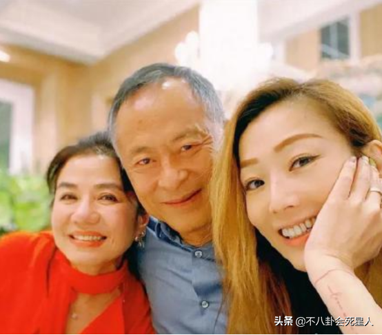 10位風情美人20年前後對比,有人臉垮了,有人優雅老去,變化太大 10位風情美人20年前後對比,有人臉垮了,有人優雅老去,變化太大