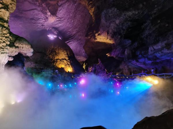 初三遊九嶷山紫霞巖