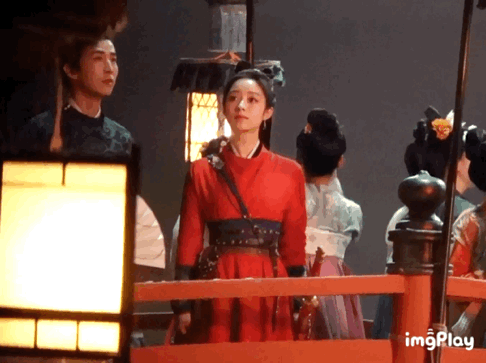 95後小花大軍來襲，和鹿晗白敬亭搭戲資源超好？但誰能火可不一定