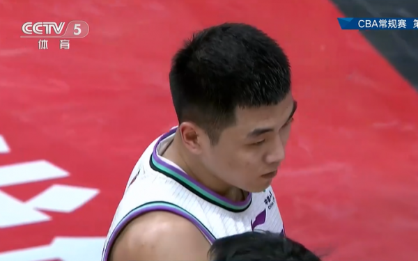 104-98，山東隊艱難贏球！內線小霸王23+17太累，高詩巖替補低迷