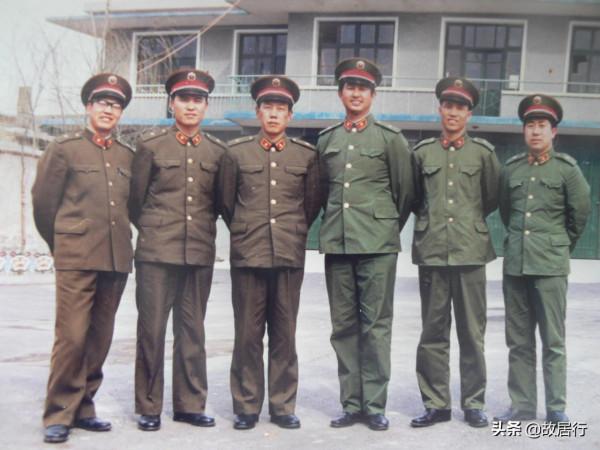 我向周衣冰司令員彙報