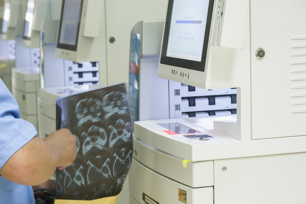 為什麼很多醫生不建議患者做核磁共振檢查?三點原因,不妨瞭解下 為什麼很多醫生不建議患者做核磁共振檢查?三點原因,不妨瞭解下