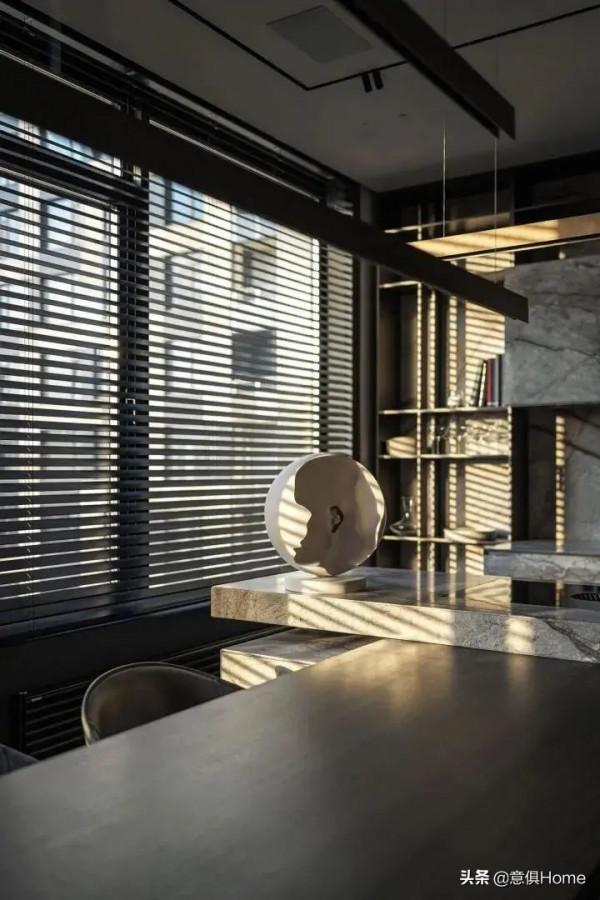 164m&sup2;高階灰冷淡風的家，也有浪漫氛圍