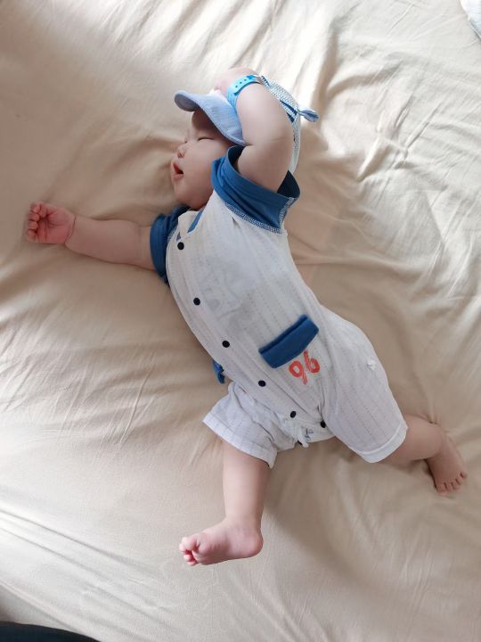 自從當媽後我成了一個崩潰又快樂的老媽子