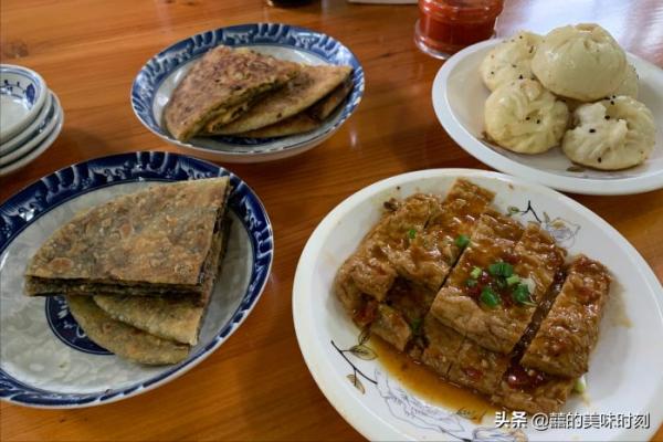 安徽古城這家不起眼的早餐店，當地人經常來，還是30年前的味道