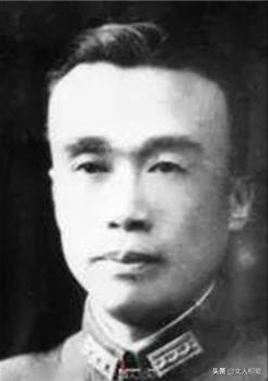 他一參加紅軍就當上副師長，離隊之後很後悔，抗戰時常德會戰犧牲