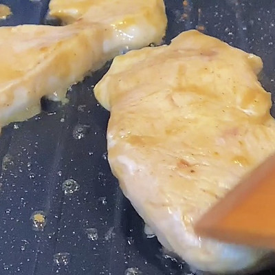 簡單美味，#一學就會快手菜#椒鹽健身餐走起