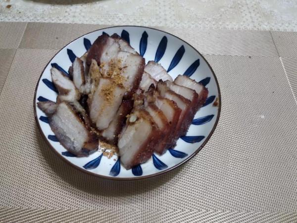 媳婦過生日，我用了2小時做了6道菜，丈母孃：以後就別上飯店了