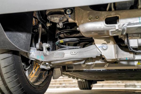 國產純電動中大型轎跑，25.19萬起，軸距2915mm，極狐阿爾法S