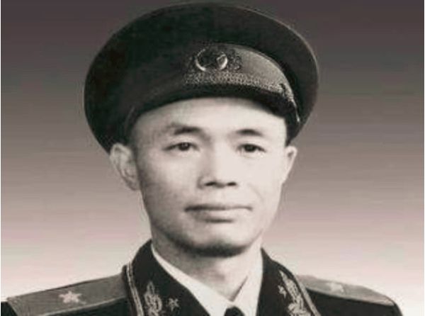 林彪麾下的十大猛將，個個戰績輝煌，誰是第一大將