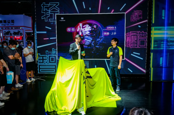 可快充4.2秒破百，全鋁車架續航180—摩獸釋出輕量電摩 悟