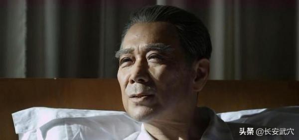 周恩來昏迷後被轉移至香港,醒來時見到一姑娘,旁人:她是你“太太” 周恩來昏迷後被轉移至香港,醒來時見到一姑娘,旁人:她是你“太太”