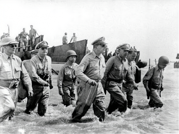 抗美援朝艱難決策，主席事後曾說：中央同意出兵的人只有一個半