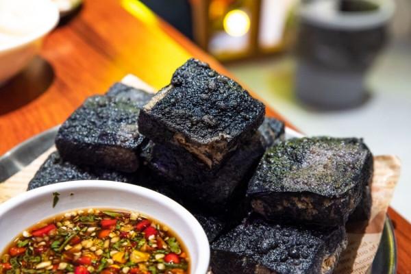 湖南請客吃飯，飯桌上少不了的10道菜，別地兒難吃到，都是好滋味