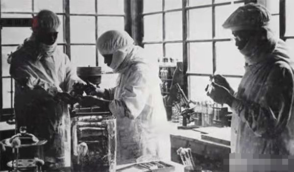 日本戰犯供述：解剖孕婦，將活人放在窯爐中烘乾，為活人換馬血