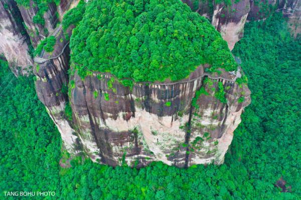 隱藏在臺州的小眾旅遊地神仙居,千峰林立雲霧繚繞宛如人間 隱藏在臺州的小眾旅遊地神仙居,千峰林立雲霧繚繞宛如人間