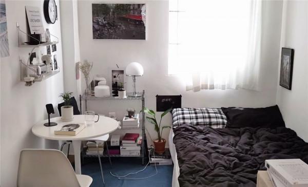 他住進14㎡廉價單間，用千元爆改成ins風，網友：天差地別