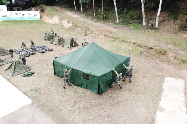 從這裡走向戰場!福建省軍區新兵連組織戰備行動演練 從這裡走向戰場!福建省軍區新兵連組織戰備行動演練