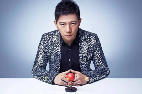 我們看著那些過氣的明星，實際上卻是商業大佬，一個比一個有錢