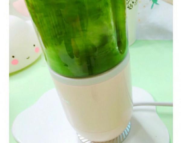 雞蛋和菠菜搭配,補鐵補鋅,不錯呢 雞蛋和菠菜搭配,補鐵補鋅,不錯呢